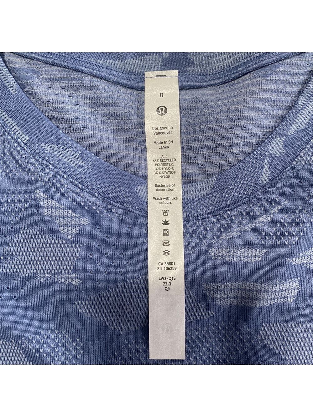 Lululemon woman’s Blue Train to Be Short Sleeve Tee Size 8 - Picture 3 of 5